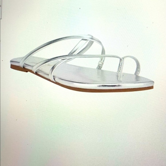 Women New Toe Ring Flat Sandals by Nine West. - Picture 1 of 6